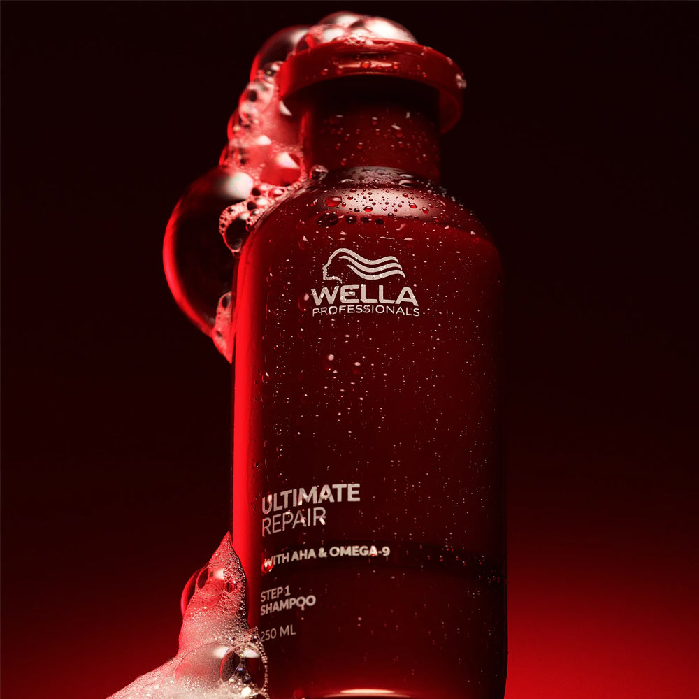 Wella Ultimate Repair Shampoo 250 mL - Step 1